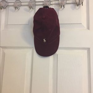 Polo burgundy hat.